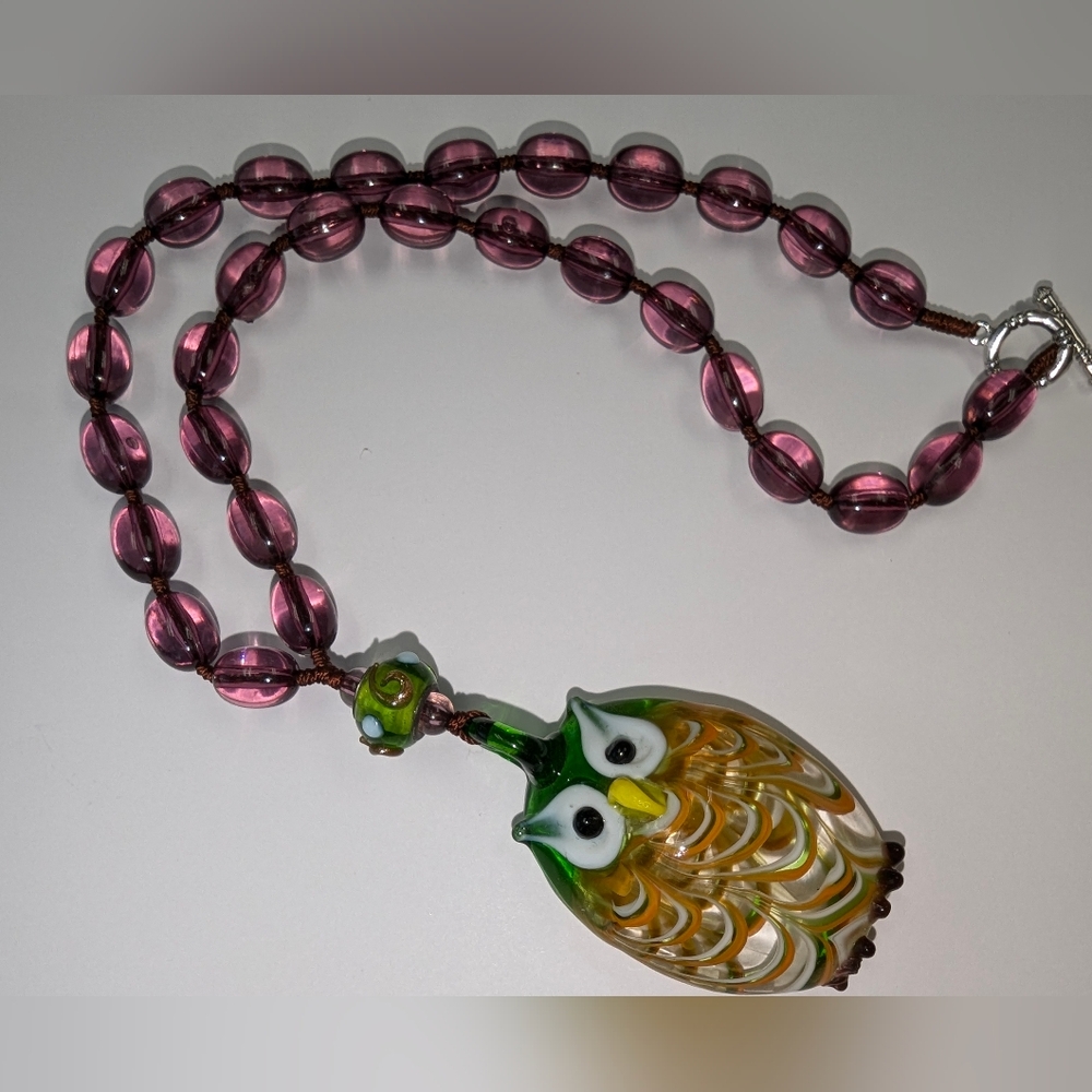 EVC LARGE GLASS OWL NECKLACE